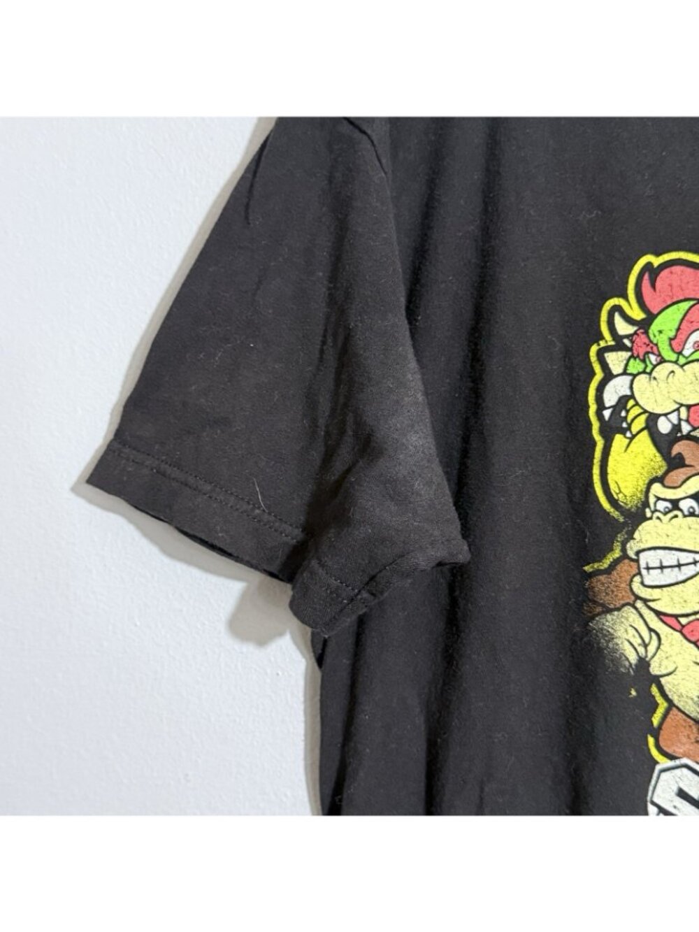 Nintendo Super Mario Tshirt Men Size L Luigi Bowser Character Video Game Gamer - Picture 11 of 12
